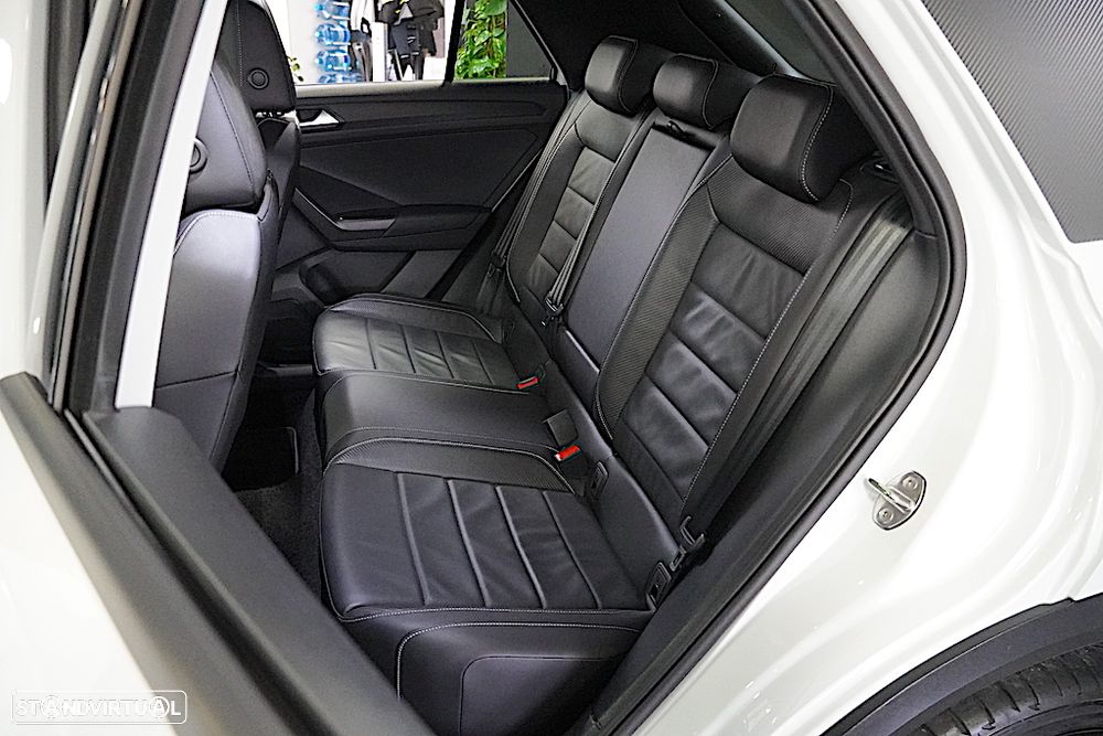 VW T-Roc 1.5 TSI R-Line DSG - 17