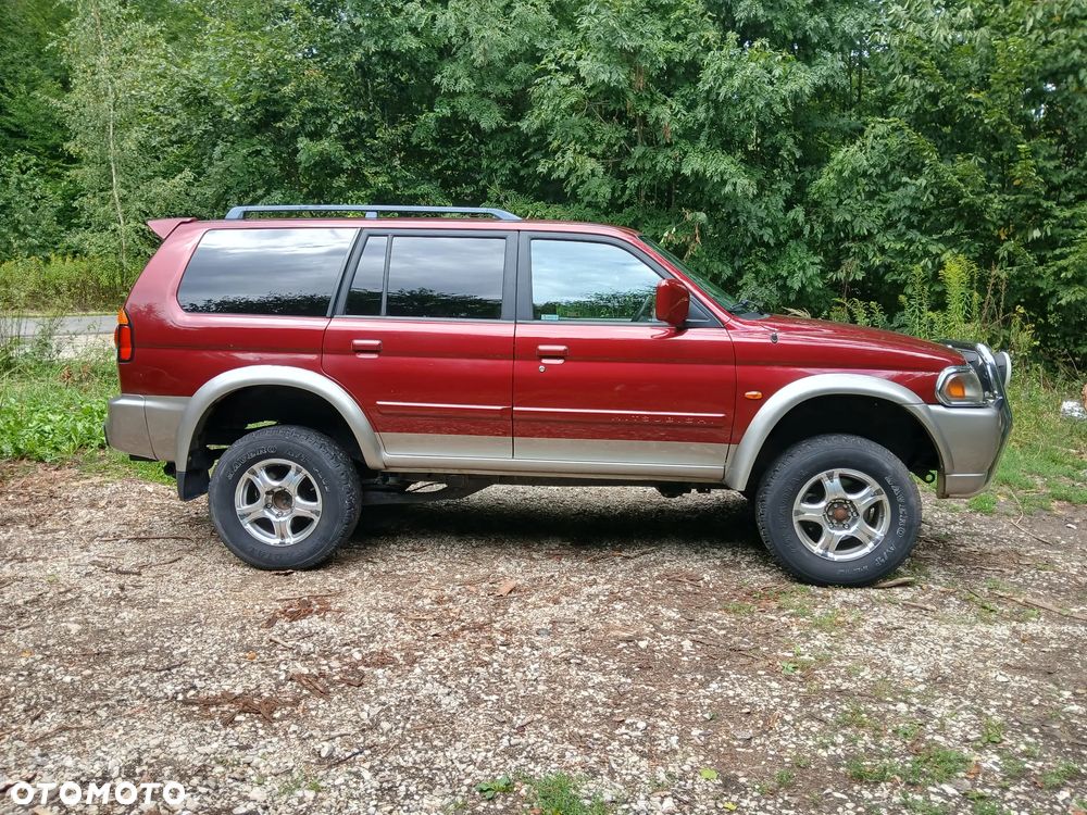 Mitsubishi Pajero - 7
