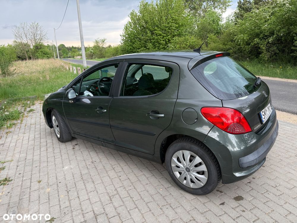 Peugeot 207 - 3