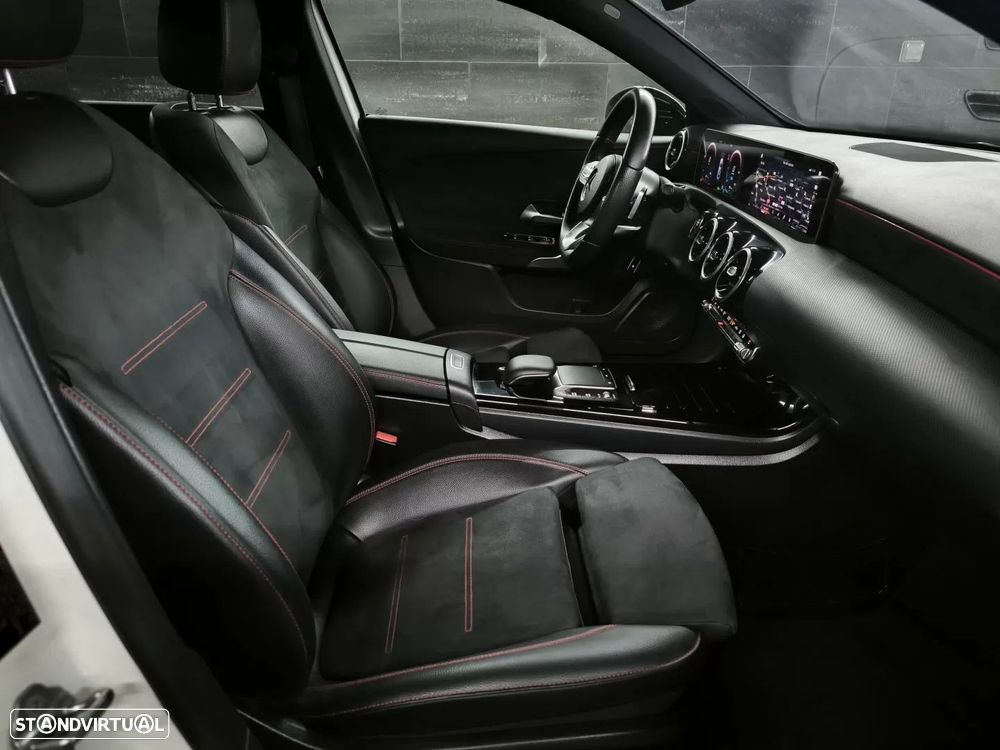 Mercedes-Benz A 250 Limousine e AMG Line - 19