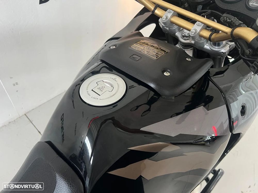 Honda Africa Twin 750 - 20