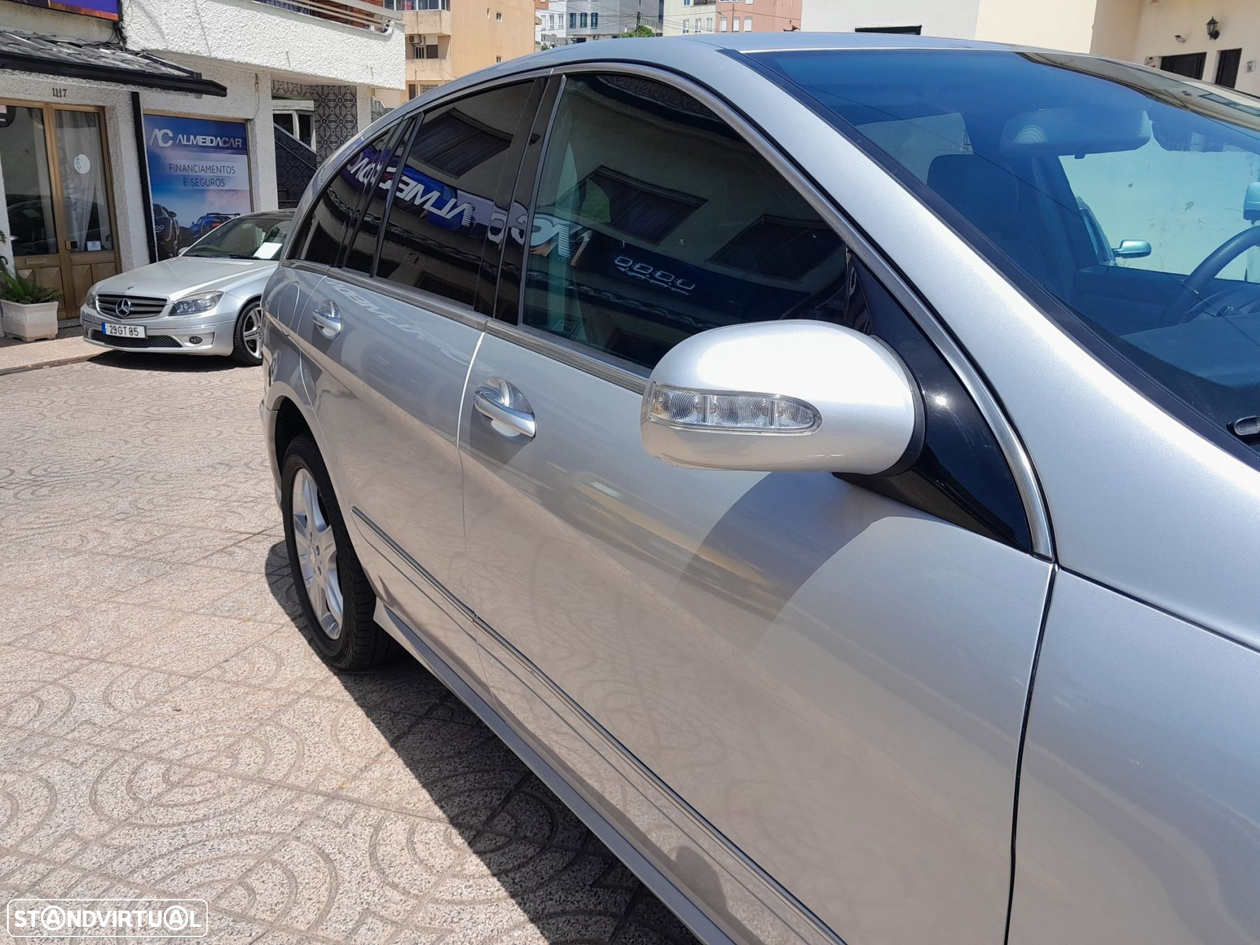 Mercedes-Benz R 320 CDi 4-Matic Longo - 17