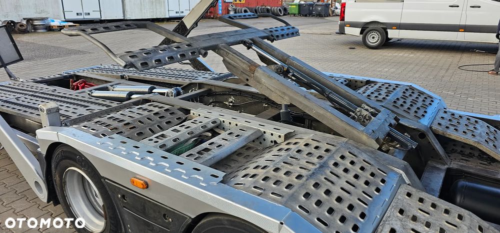 DAF CF440 KASSBOHRER METAGO SUPERTRANS - 12