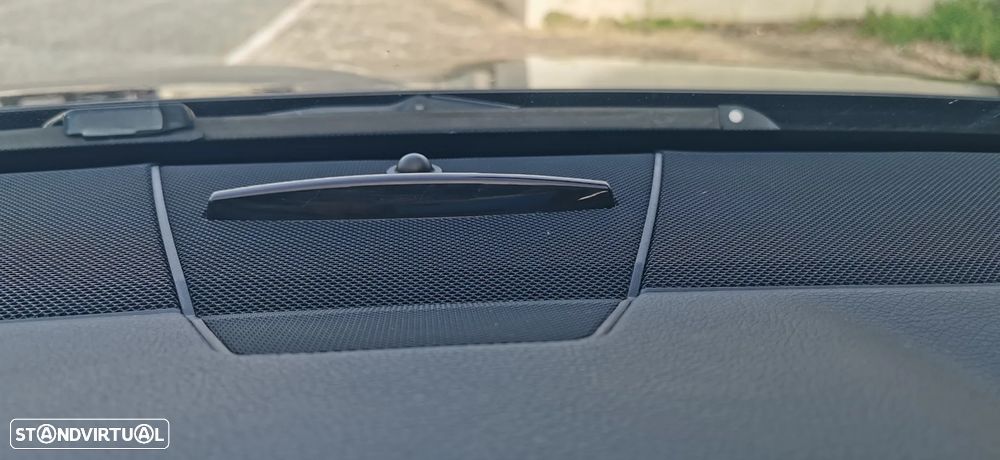 Mercedes-Benz E 250 BlueTEC 4Matic 7G-TRONIC Edition - 24