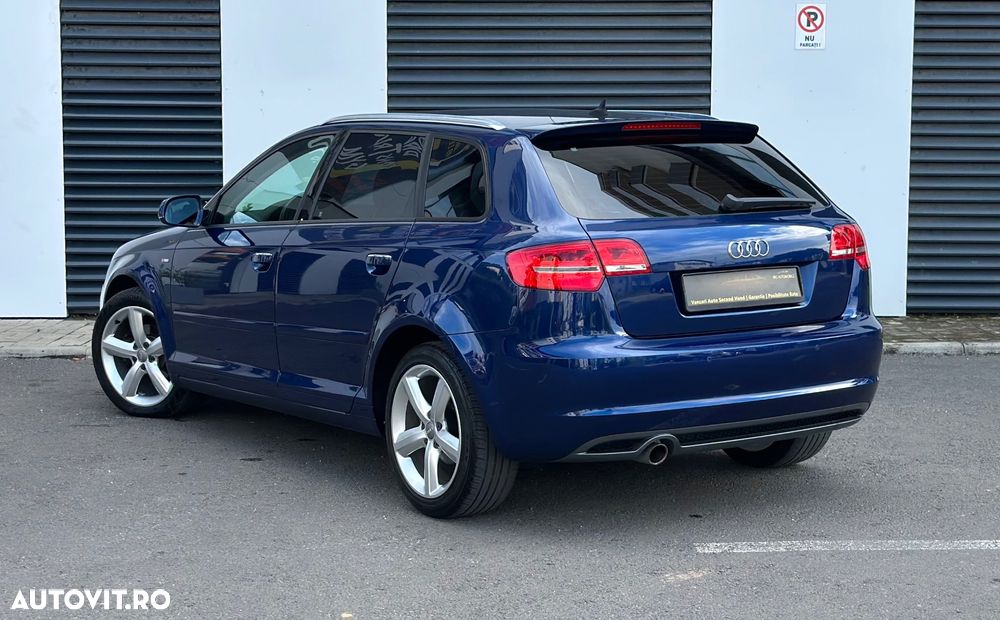 Audi A3 1.6 TDI Sportback DPF S line Sportpaket - 3