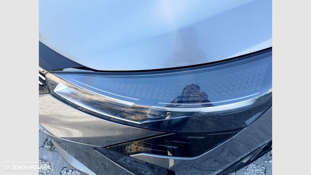 Renault Clio 1.0 TCe Techno Bi-Fuel - 9