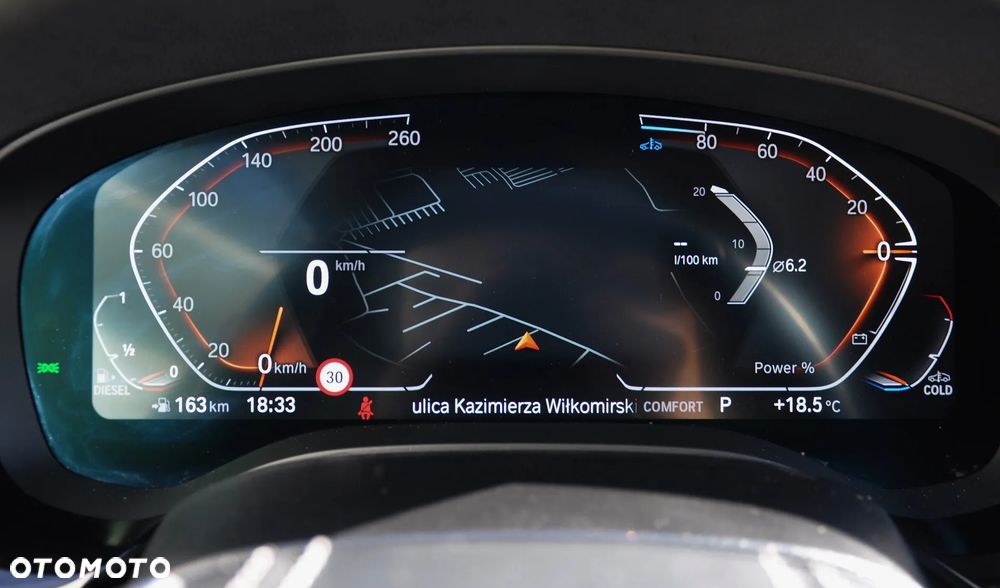 BMW Seria 5 520d mHEV - 38