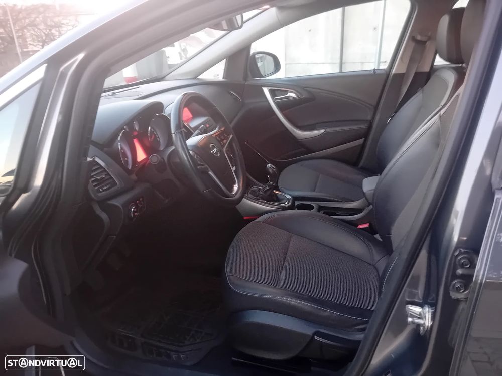 Opel Astra Caravan 1.7 CDTi Cosmo Plus - 12