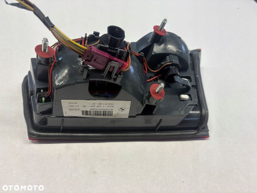 bmw f11 kombi lift lampa lewy tył w klapę 7370347 - 6