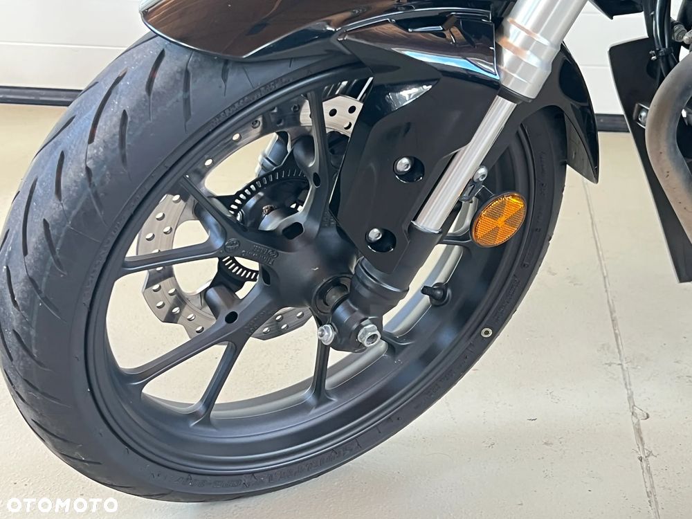 Honda CB - 8