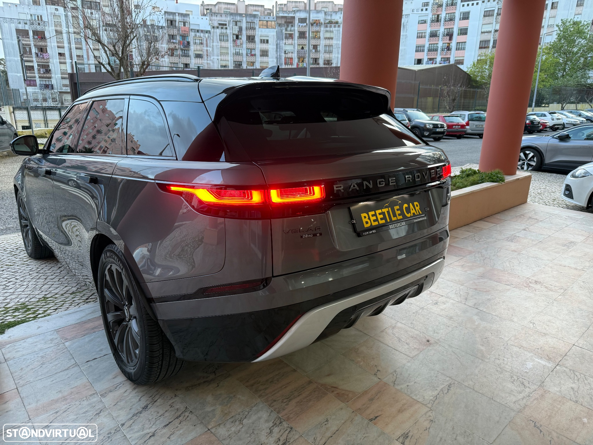 Land Rover Range Rover Velar 2.0 D R-Dynamic HSE - 20