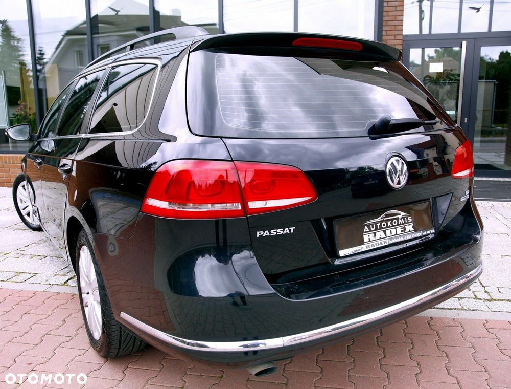 Volkswagen Passat - 30