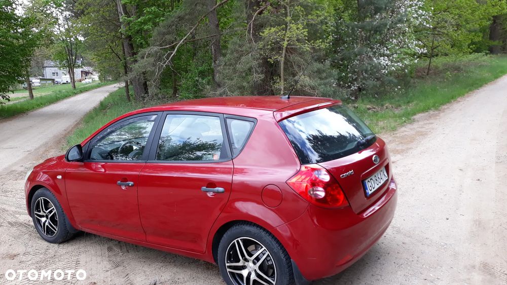 Kia Ceed 1.4 Comfort - 13