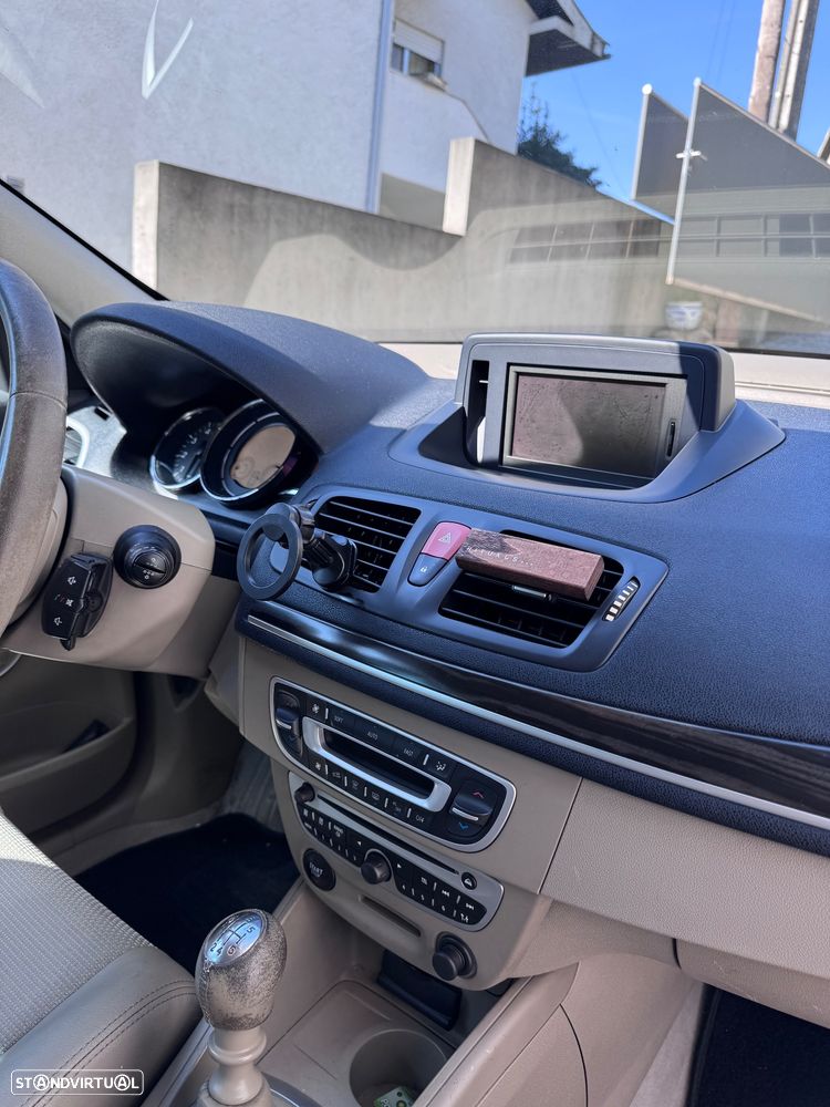 Renault Mégane 1.5 dCi Dynamique S - 7