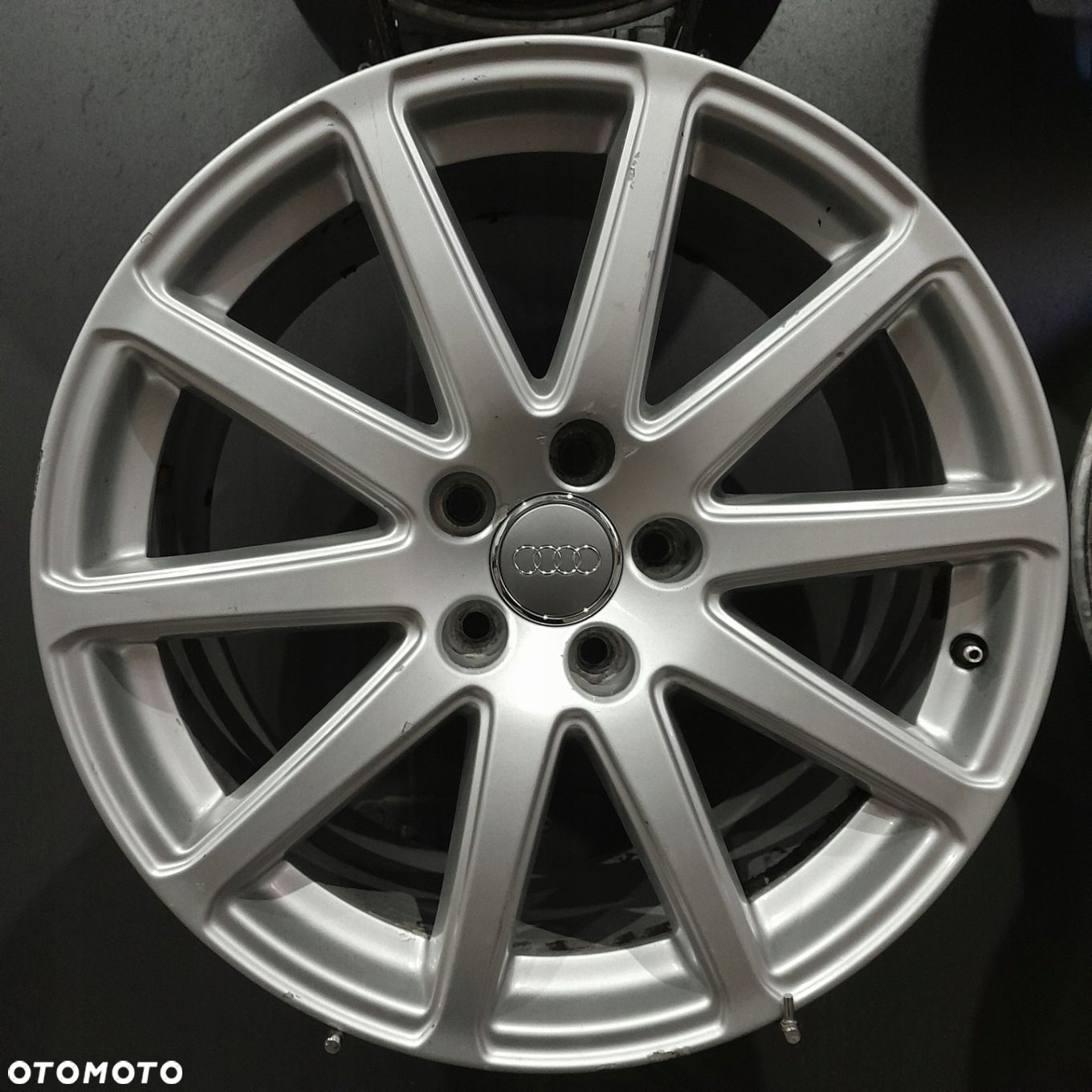 Felgi 18 5x112 Audi TT S-Line OE F503020-28 - 4