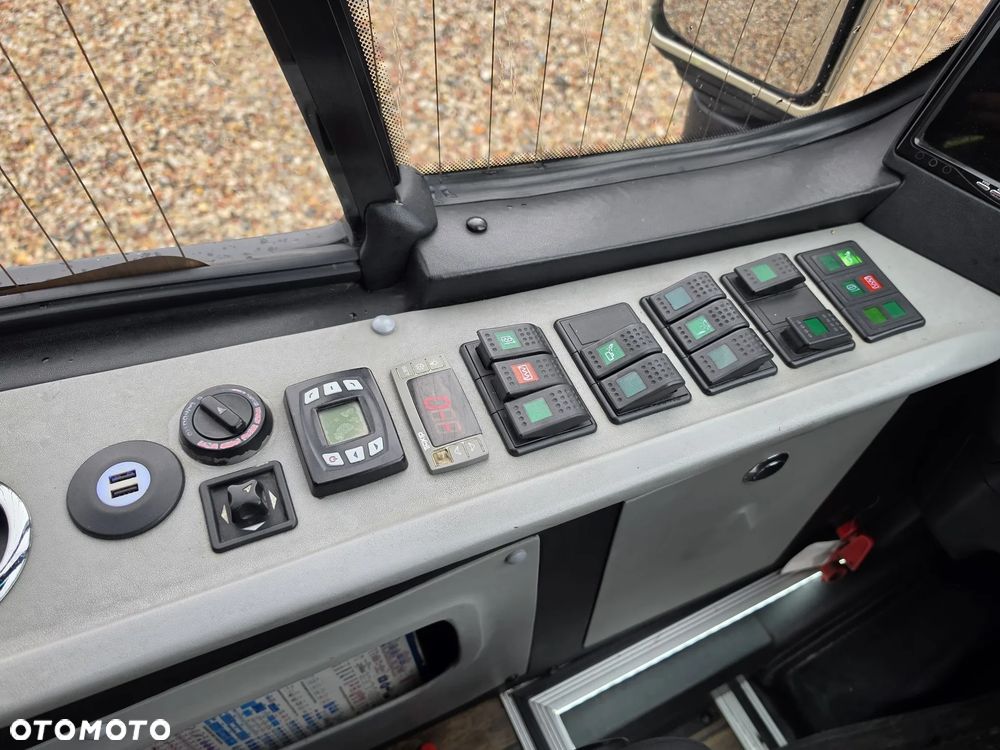 Iveco 70C18 - 21