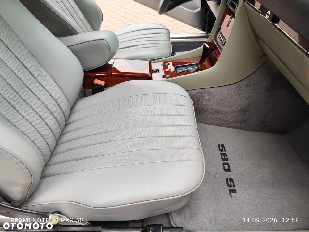 Mercedes-Benz SL - 21