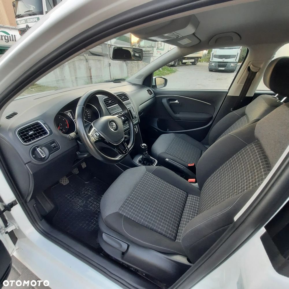 Volkswagen Polo 1.2 TSI BMT Comfortline - 25