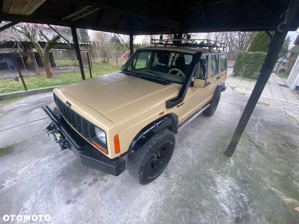 Jeep Cherokee - 2