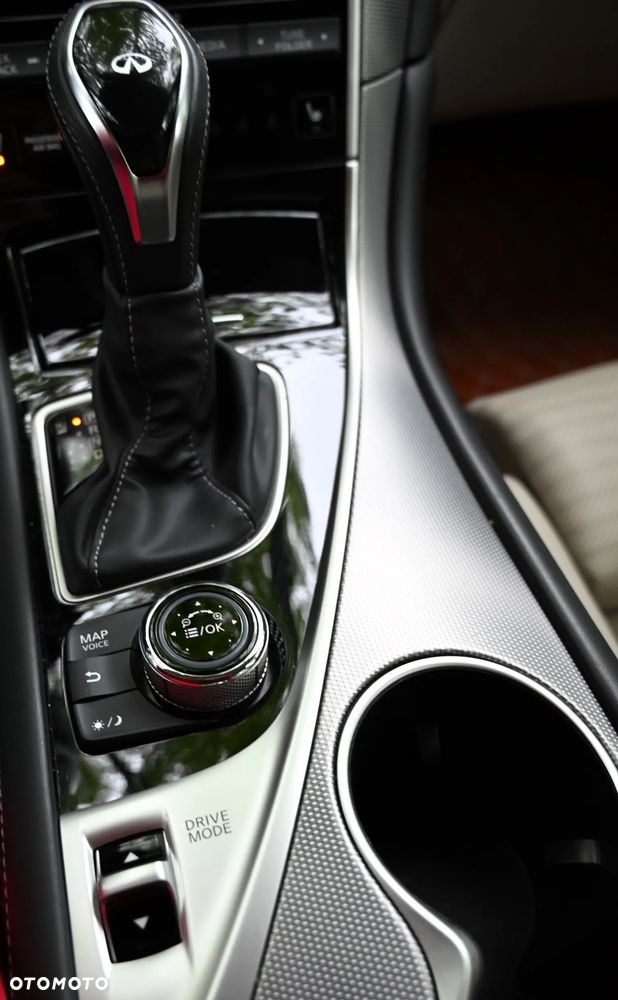Infiniti Q50 - 33