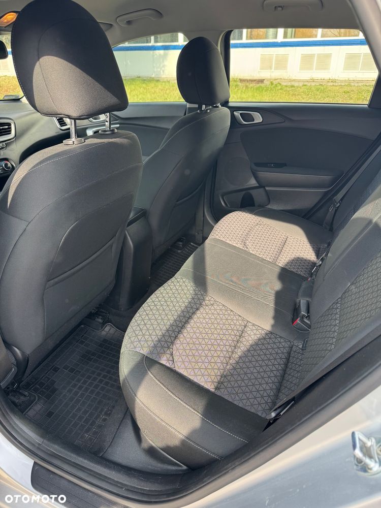 Kia Ceed - 15