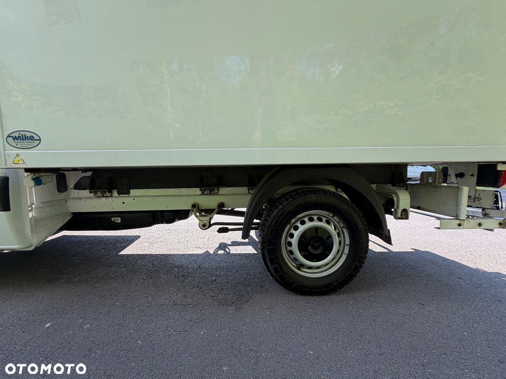 Mercedes-Benz Sprinter - 21