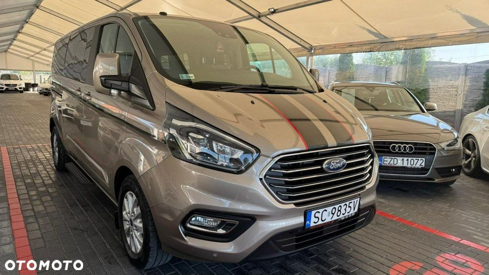 Ford Tourneo Custom - 10
