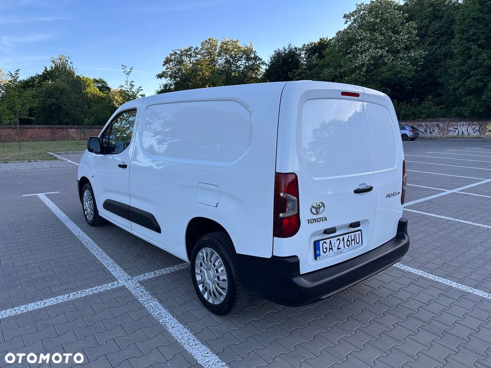 Toyota Proace City - 7