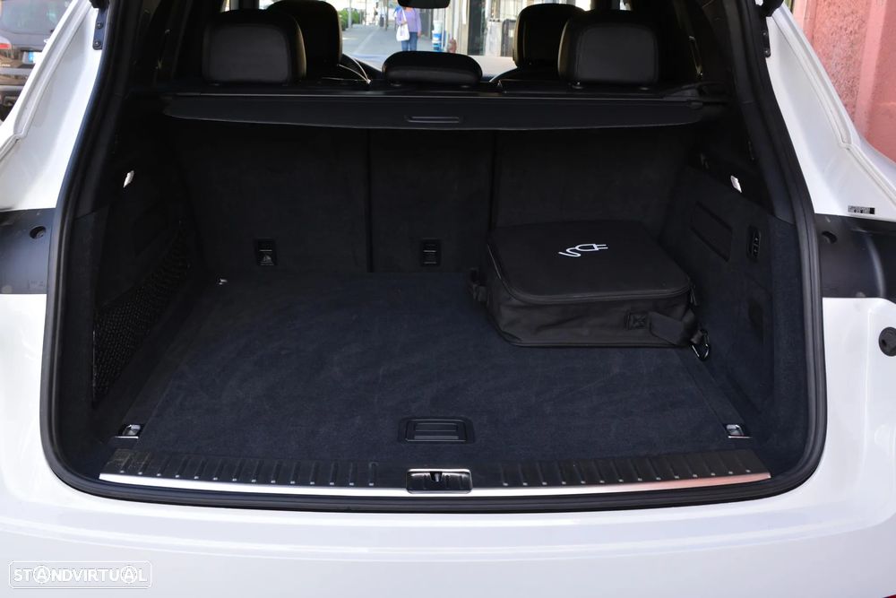 Porsche Cayenne E-Hybrid - 52