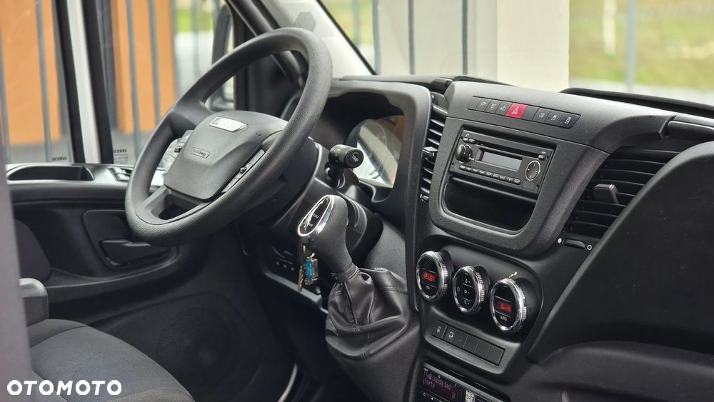 Iveco IVECO DAILY 72C18 3.0 180KM DMC 7200 ❗❗ KONTENER 15 PALET / OTWIERANY BOK / ZABUDOWA SAXAS / WINDA DHOLLANDIA 1000KG / NOWY TACHOGRAF / HI-MATIC / ZAWIESZENIE PNEUMATYCZNE AIR-PRO / RADAR  / ADR / SERWIS ASO / KABINA SYPIALNIA / ROZSTAW OSI 5.10 / ŁADOWNOŚĆ 3200KG / LAWETA / CHŁODNIA / RAMA❗❗ JAK NOWY❗❗ - 39