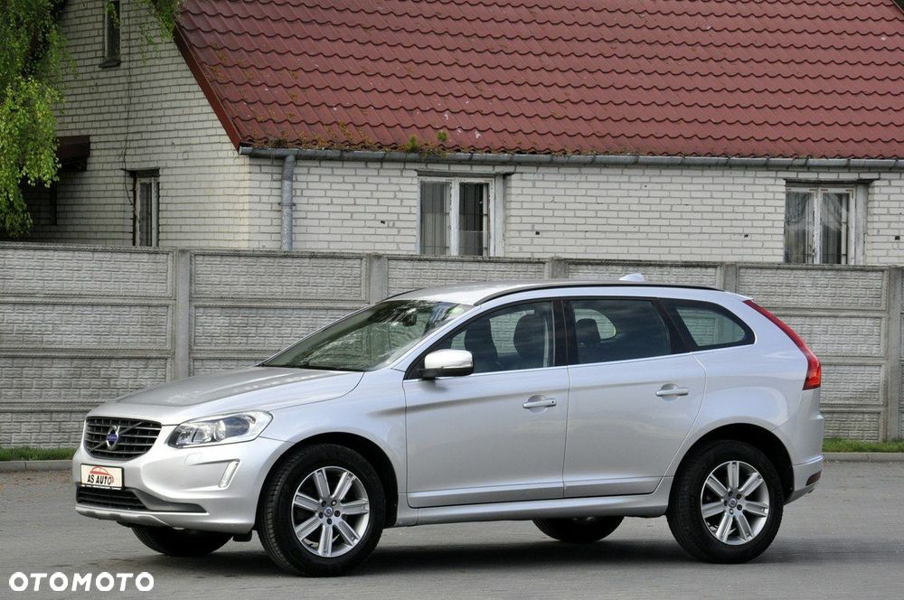 Volvo XC 60 D4 Momentum - 24