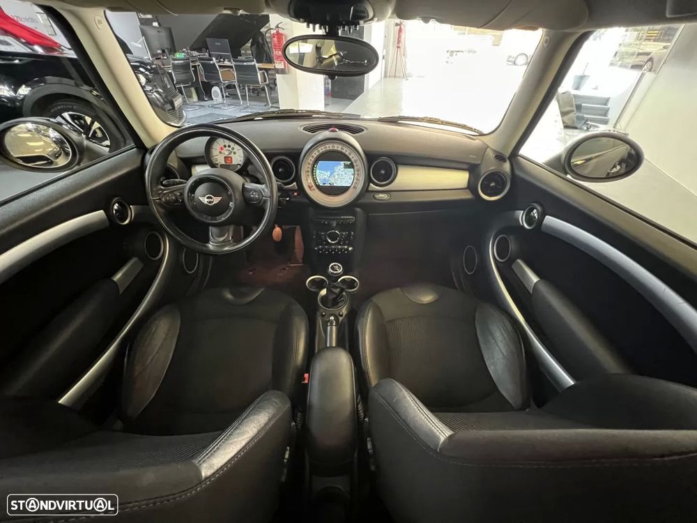 MINI 3 Portas Cooper D - 4