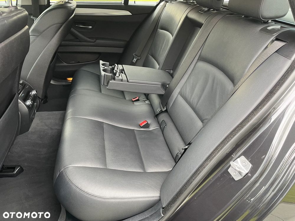 BMW Seria 5 520d Modern Line - 31