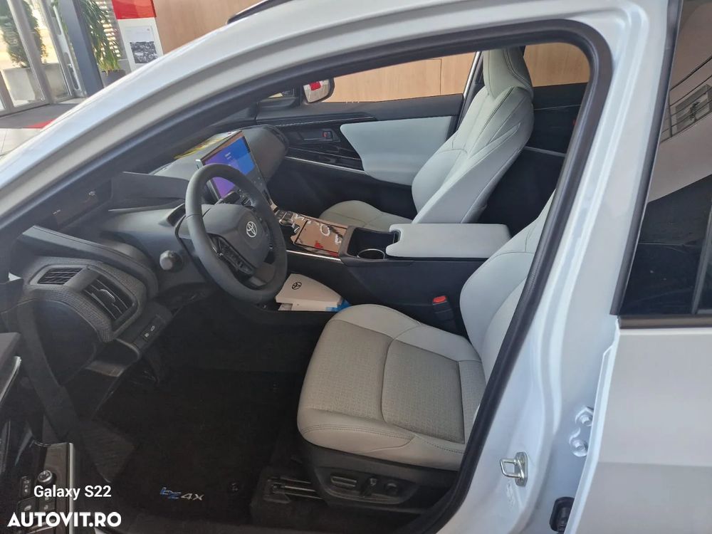 Toyota BZ4X 150 KW FWD (4x2) Luxury - 9