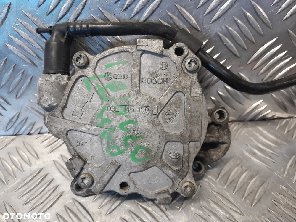 Pompa Vacum VW Passat B7 2.0 TDI 03L145100F - 2