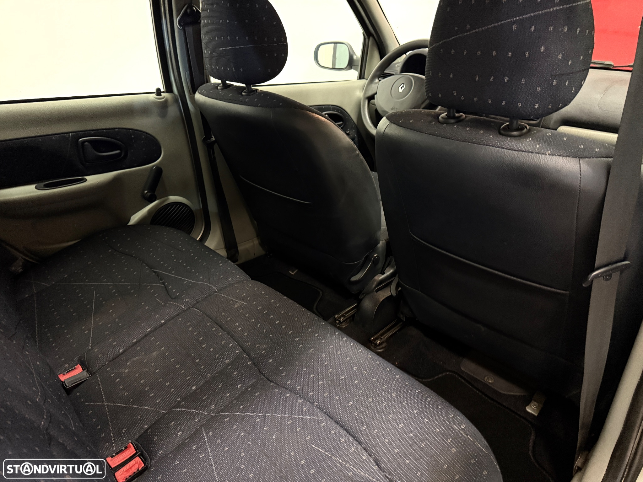Renault Clio 1.2 16V Extreme - 10