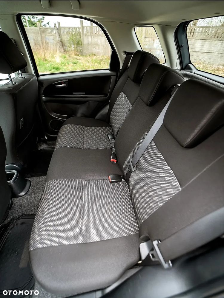 Suzuki SX4 - 33