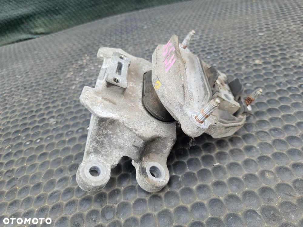 Łapa Podpora Skrzyni Biegów 8K0399151 8K0399115 T Mocowanie Poduszka Wspornik Audi A4 B8 A5