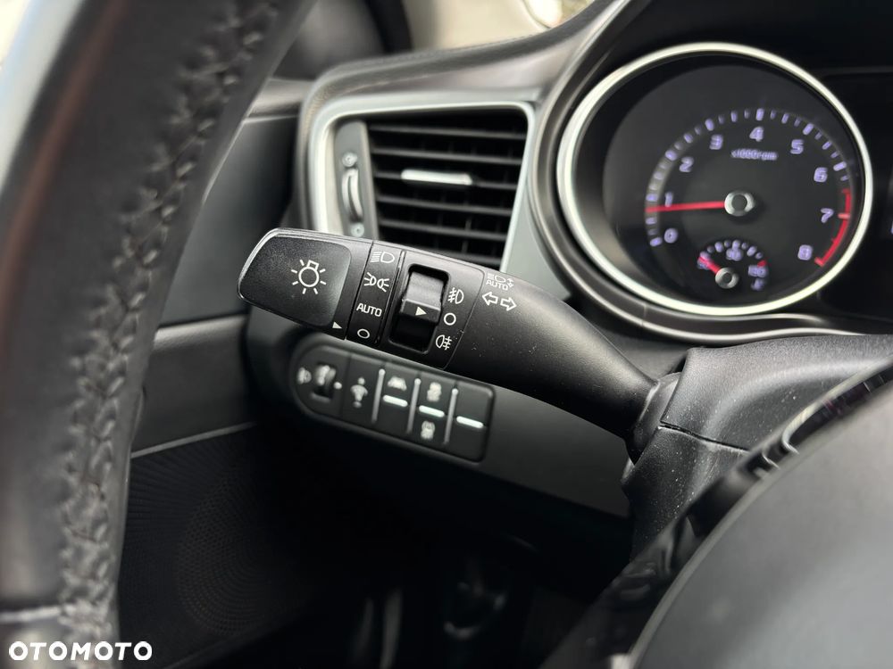 Kia XCeed 1.4 T-GDI M DCT - 16