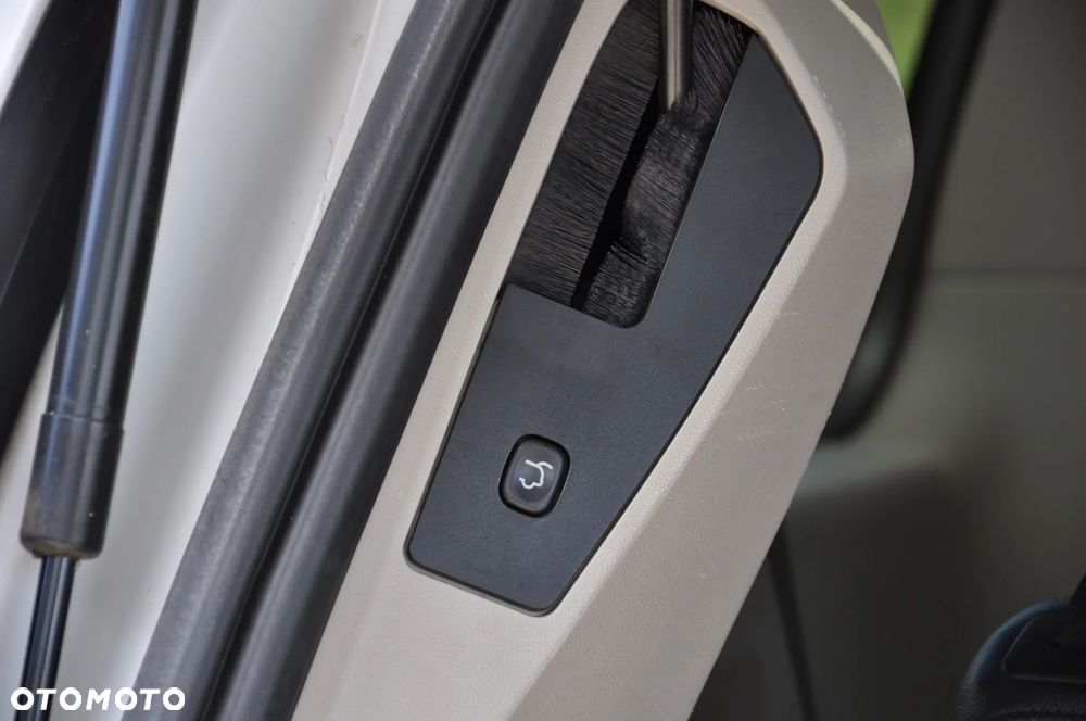 Chrysler Town & Country 3.6 Touring - 39