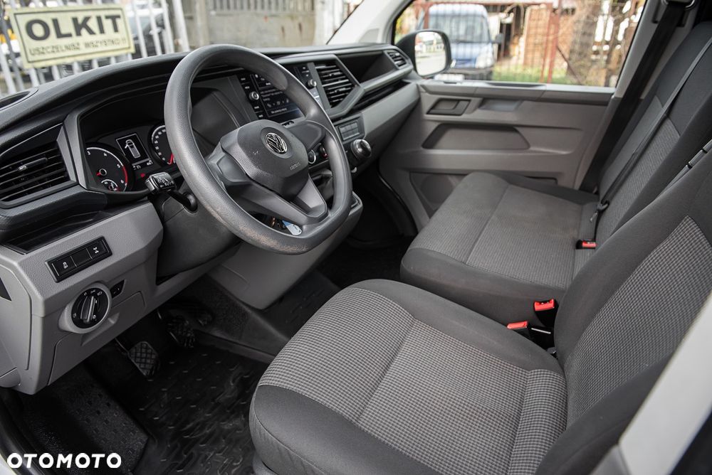 Volkswagen Transporter 6.1 - 11