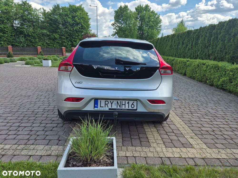 Volvo V40 D2 Momentum - 6