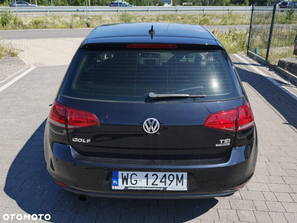 Volkswagen Golf - 8