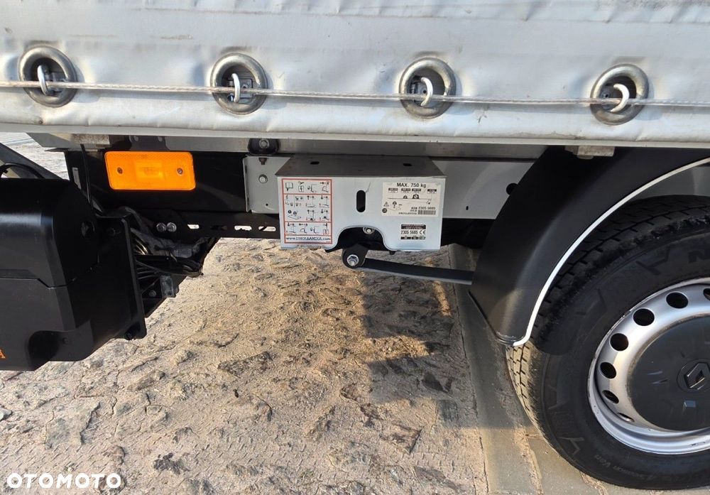 Renault Master - 32
