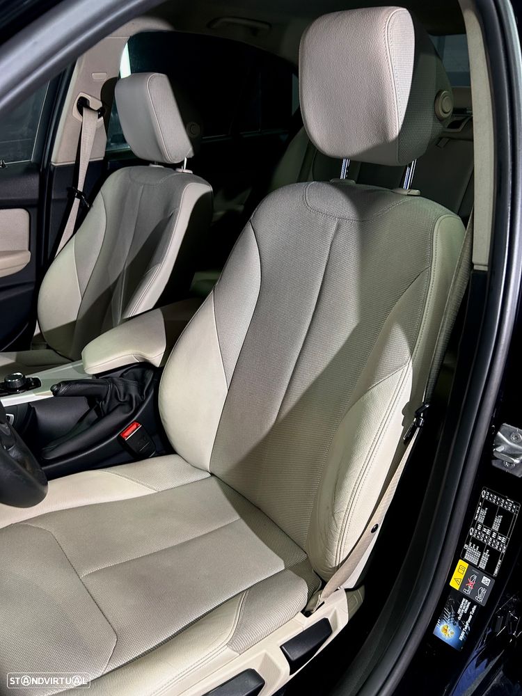 BMW 330 e iPerformance Line Luxury - 11