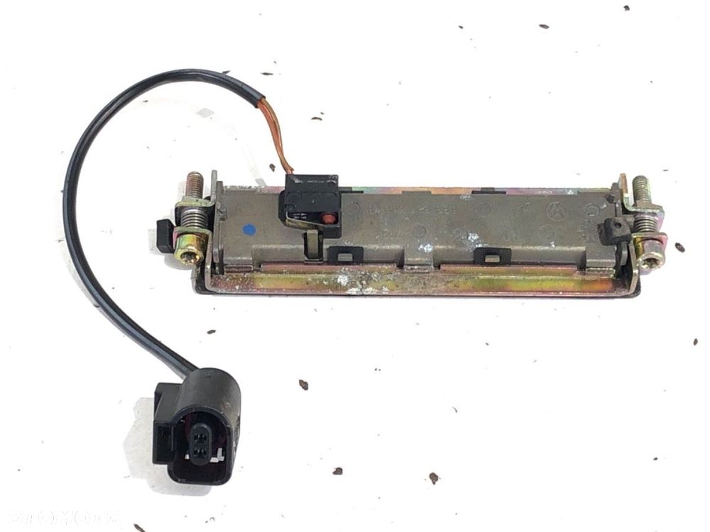 KLAMKA KLAPY TYŁ - 45.00 PLN - VW PASSAT B5.5 (3B3) 2000 - 2005 1.9 TDI 4motion 96 kW [130 KM] olej - 2