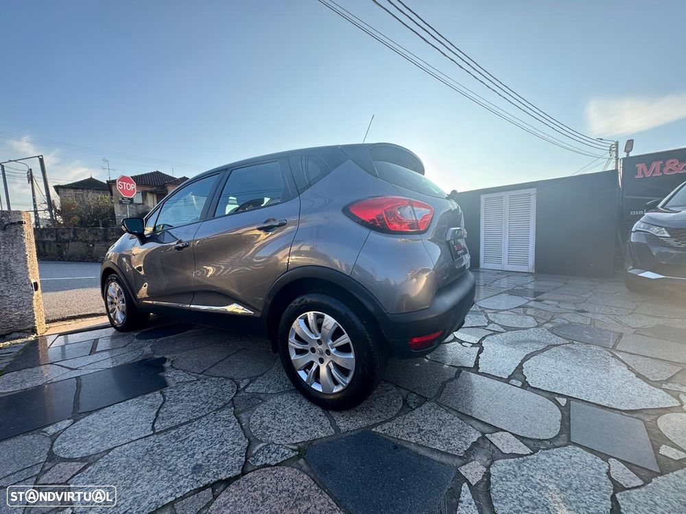 Renault Captur (ENERGY) TCe 90 LIFE - 4