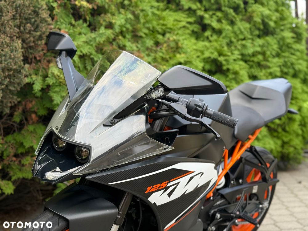 KTM RC 125 - 24