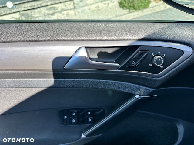 Volkswagen Golf 2.0 TDI BlueMotion Technology Allstar - 12