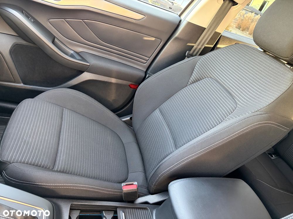 Ford Focus 1.0 EcoBoost mHEV Titanium Style - 29